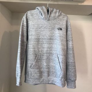 ザノースフェイス(THE NORTH FACE)の【完売品】ノースフェイス  スウェットパーカー　NT61636 グレー　Lサイズ(パーカー)