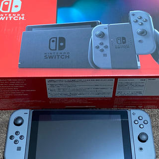 Nintendo Switch グレー(家庭用ゲーム機本体)