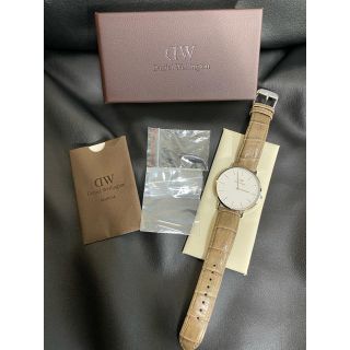 ダニエルウェリントン(Daniel Wellington)のダニエルウエリントン　クロコダイルレザーベルト付き(腕時計(アナログ))