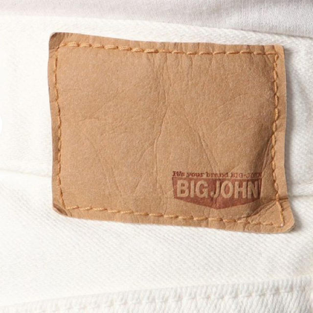 BIG JOHN(ビッグジョン)の新品　ストレートデニムパンツ　ホワイト レディースのパンツ(デニム/ジーンズ)の商品写真