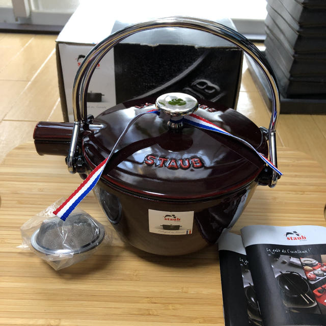 ☆新品未使用☆ STAUB  ストウブ　ケトル　ティーポット グレナディンレッド