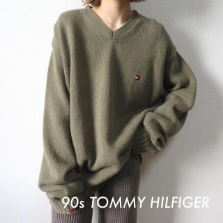 トミーヒルフィガー(TOMMY HILFIGER)の90s トミーヒルフィガー 刺繍ロゴ ビッグ コットンニット カーキ 古着(ニット/セーター)