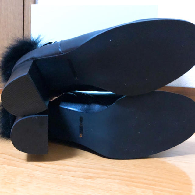 SCOT CLUB(スコットクラブ)の【新品】PECHINCHAR ショートブーツ フォックスファー 黒 24cm レディースの靴/シューズ(ブーツ)の商品写真