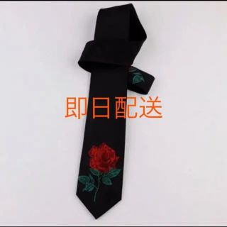 ラッドミュージシャン(LAD MUSICIAN)の薔薇　刺繍　ネクタイ　送料無料　新品未使用　即日配送(ネクタイ)