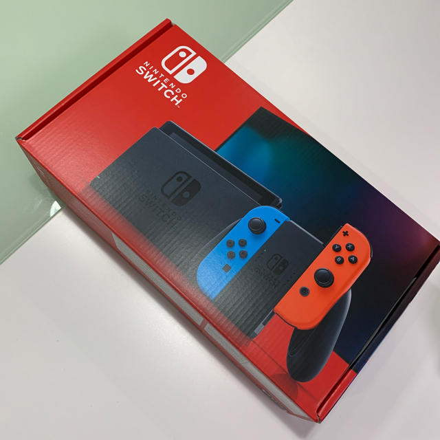 新品Nintendo Switch JOY-CONネオンブルー/ネオンレッド