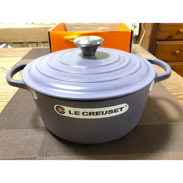 新品未使用 ル・クルーゼ ココットロンド 24cm アメジスト 最終値下げ