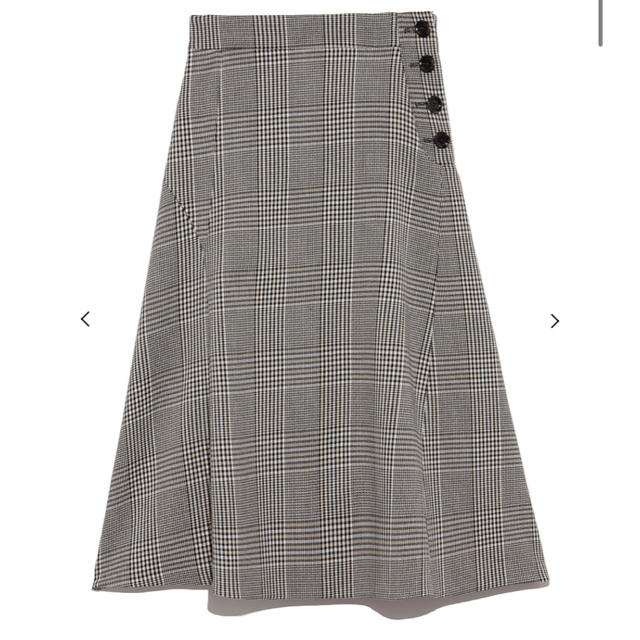 Mila Owen(ミラオーウェン)の今季未使用！MilaOwen ボタン付ボンディングスカート レディースのスカート(ひざ丈スカート)の商品写真