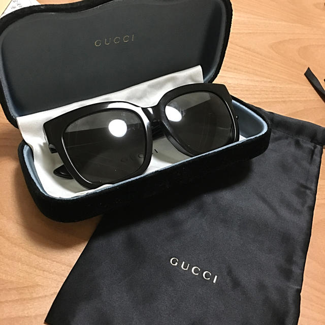 Gucci(グッチ)のGUCCIサングラス レディースのファッション小物(サングラス/メガネ)の商品写真