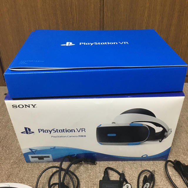 PlayStation VR(プレイステーションヴィーアール)のPSVR エンタメ/ホビーのゲームソフト/ゲーム機本体(家庭用ゲーム機本体)の商品写真