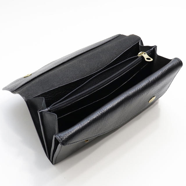 IL BISONTE(イルビゾンテ)の新品 イルビゾンテ 二つ折り Wフラップ 財布 長財布 コインケース ブラック レディースのファッション小物(財布)の商品写真