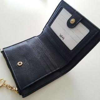 新品/未使用 COACHコーチ Cチャーム 折り財布 ホワイト 白 ウォレット4