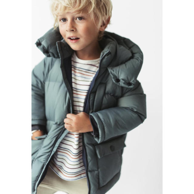 ZARA KIDS(ザラキッズ)のザラベイビー  ダウン　ジャケット　アウター キッズ/ベビー/マタニティのキッズ服男の子用(90cm~)(ジャケット/上着)の商品写真