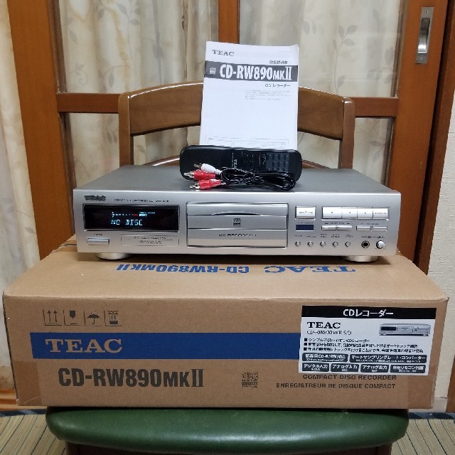 18年新品同様！再生/録画可！TEAC CDレコーダーCD-RW890MKⅡのサムネイル