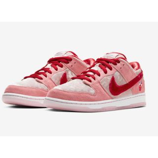 ナイキ(NIKE)のSTRANGELOVE NIKE SB DUNK LOW SOFT PINK(スニーカー)