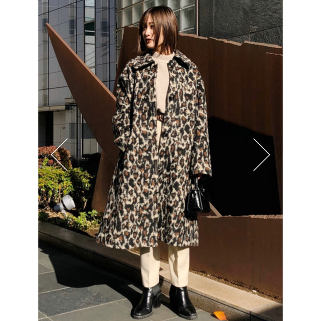 moussy(マウジー)のBACK TUCK A LINE COAT レディースのジャケット/アウター(ロングコート)の商品写真