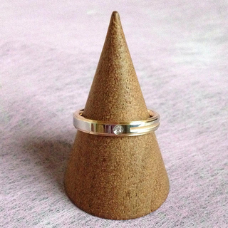ゴールドメッキ+ダイヤのチタンリング(リング(指輪))