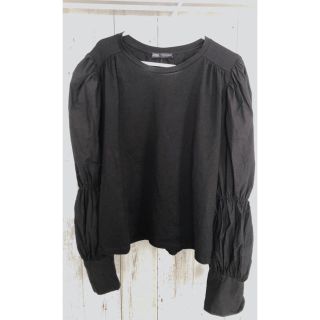 ザラ(ZARA)のZARA今期　パフスリーブTシャツ(Tシャツ(長袖/七分))