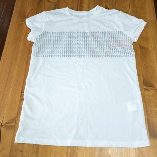 アンダーアーマー(UNDER ARMOUR)のmilkyさま専用　アンダーアーマー　tシャツ　ホワイト　ピンク(Tシャツ(半袖/袖なし))