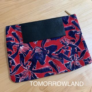 トゥモローランド(TOMORROWLAND)の【美品】TOMORROWLAND クラッチバッグ(クラッチバッグ)