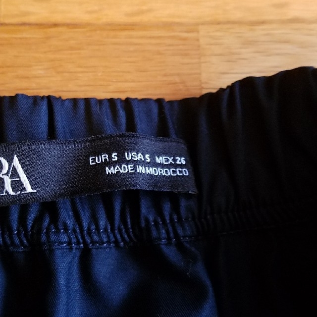 ZARA(ザラ)のエミリア様専用　ZARA　ペイズリー　スカート レディースのスカート(ひざ丈スカート)の商品写真