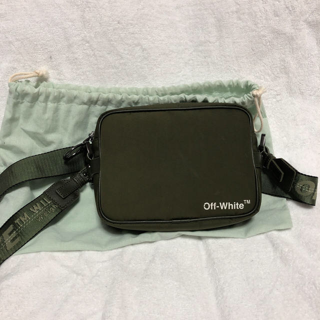 ボディーバッグOff-white crossbody bag