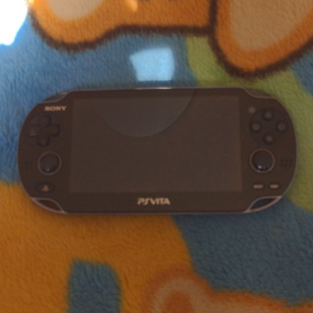 ゲームソフト/ゲーム機本体PlayStationVita クリスタルブラック　3G/WiFiモデル　メモリ