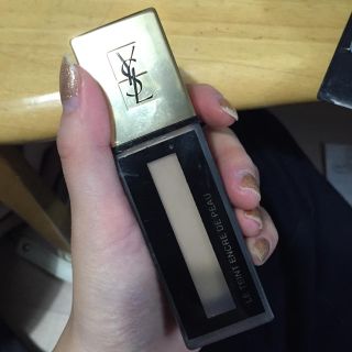 サンローラン(Saint Laurent)のysl ファンデ b30(ファンデーション)