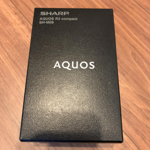 AQUOS R2 compact  SH-M09 シャープ　ピュアブラック　黒