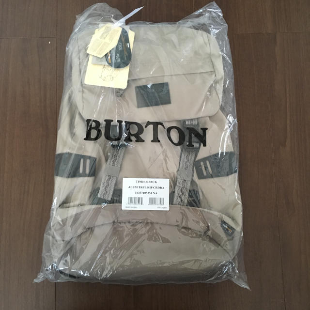 BURTON(バートン)のリュック TINDER PACK 25L ALUM TRPL RIP CRDRA スポーツ/アウトドアのスノーボード(バッグ)の商品写真