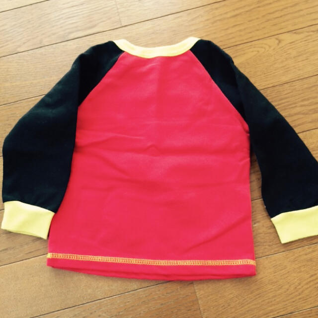 Disney(ディズニー)のカーズ ロンT 90サイズ キッズ/ベビー/マタニティのキッズ服男の子用(90cm~)(Tシャツ/カットソー)の商品写真