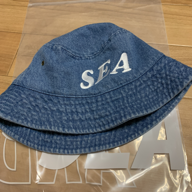 SEA(シー)のwindandseaデニムバケットハット（最終値下げ価格） メンズの帽子(キャップ)の商品写真