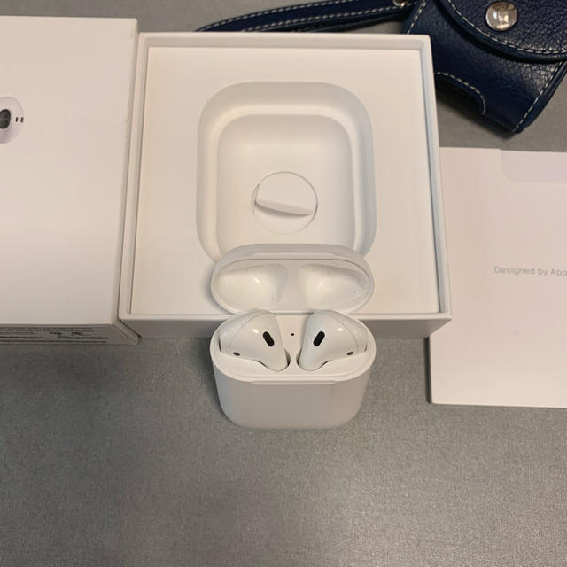 Apple AirPods 第一世代　ケース付き