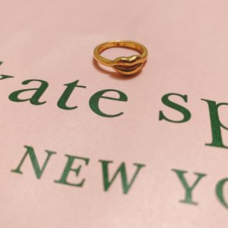 ケイトスペードニューヨーク(kate spade new york)の【レモン様専用】Kate Spade 唇(キース)リング　ゴールド(リング(指輪))