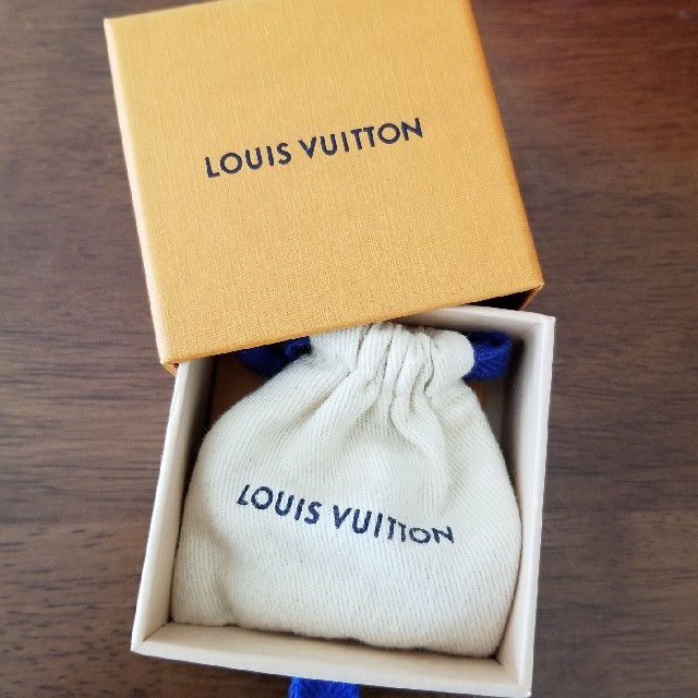 LOUIS VUITTON(ルイヴィトン)の★専用★ルイヴィトン  ブレスレット  シルバーロックイット レディースのアクセサリー(ブレスレット/バングル)の商品写真