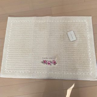 LAURA ASHLEY(バスマット)のフリマアイテム一覧 LAURA ASHLEY(バスマット)のフリマアイテム一覧
