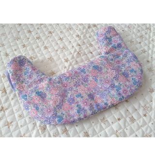 ベビービョルン(BABYBJORN)のハンドメイド　首回りカバー　babybjorn　one kaiシリーズ(外出用品)