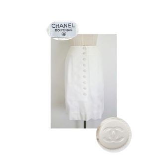 シャネル(CHANEL)のCHANEL ココマークボタンたくさんワッフル生地スカート(ひざ丈スカート)