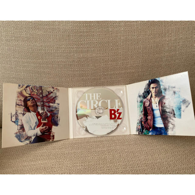B'z  アルバム エンタメ/ホビーのCD(ポップス/ロック(邦楽))の商品写真
