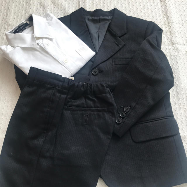 BURBERRY(バーバリー)のBURBERRY スーツセット 110cm キッズ/ベビー/マタニティのキッズ服男の子用(90cm~)(ドレス/フォーマル)の商品写真