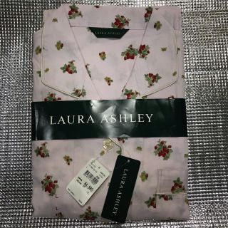 ローラアシュレイ(LAURA ASHLEY)の新品 ローラアシュレイ 長袖パジャマ L ストロベリー　ピンク(パジャマ)