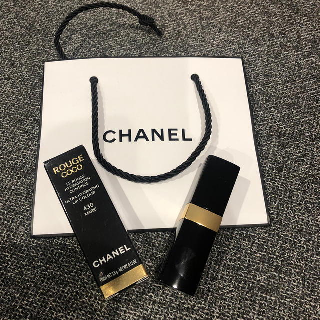 CHANEL(シャネル)のももさま専用新品CHANEL口紅リュージュ コスメ/美容のベースメイク/化粧品(口紅)の商品写真