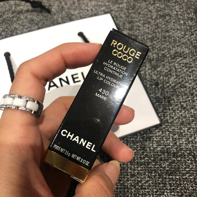 CHANEL(シャネル)のももさま専用新品CHANEL口紅リュージュ コスメ/美容のベースメイク/化粧品(口紅)の商品写真