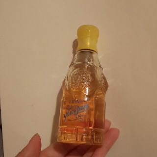 ヴェルサーチ(VERSACE)のヴェルサーチ イエロージーンズ オードトワレ 75ml(香水(女性用))