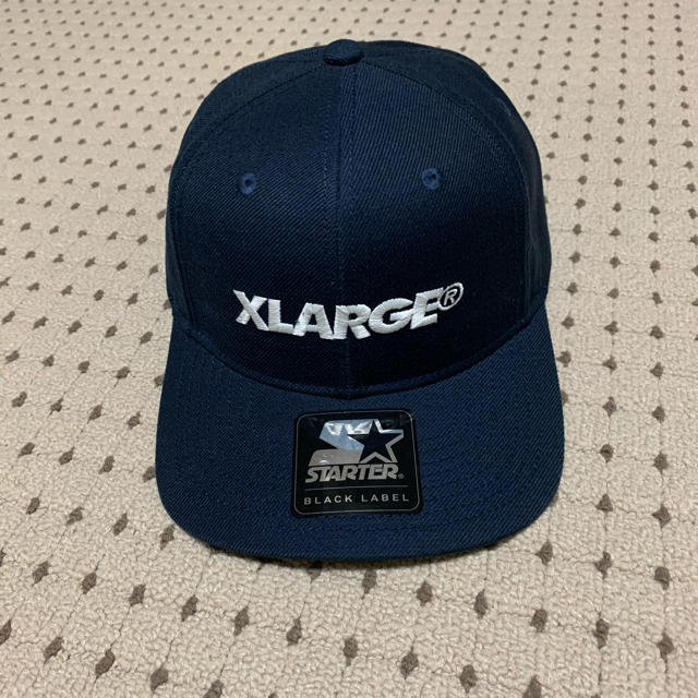 XLARGE(エクストララージ)のXLARGE × STARTER cap メンズの帽子(キャップ)の商品写真