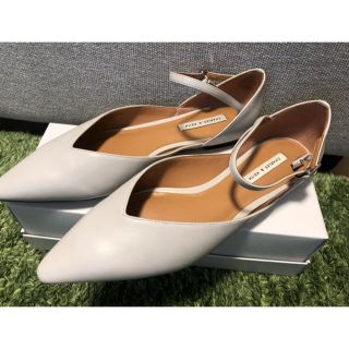 チャールズアンドキース(Charles and Keith)のパンプス(ハイヒール/パンプス)