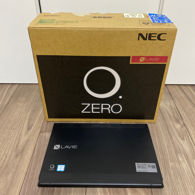 NEC(エヌイーシー)のLAVIE Direct HZ [Hybrid ZERO] スマホ/家電/カメラのPC/タブレット(ノートPC)の商品写真