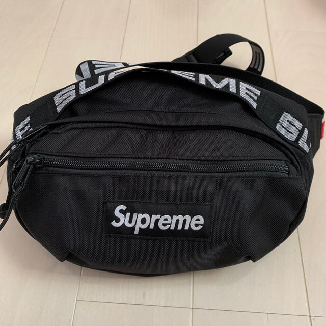 Supreme(シュプリーム)の18ss Supreme Waist Bag ウエストバッグ メンズのバッグ(ウエストポーチ)の商品写真