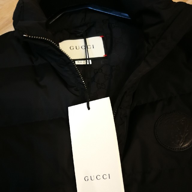 Gucci(グッチ)のGUCCI　ダウンジャケット　未使用タグ付き　破格です レディースのジャケット/アウター(ダウンジャケット)の商品写真