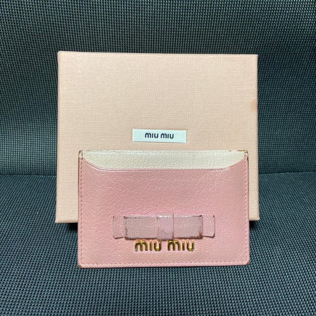 miumiu(ミュウミュウ)のmiumiu パスケース　リボン レディースのファッション小物(パスケース/IDカードホルダー)の商品写真