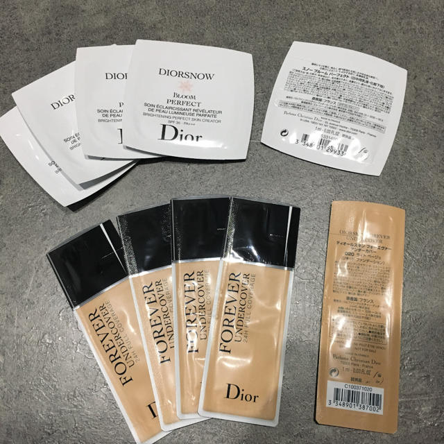 Dior(ディオール)のディオール ファンデーション 下地 サンプル スキンフォーエバー  コスメ/美容のベースメイク/化粧品(ファンデーション)の商品写真